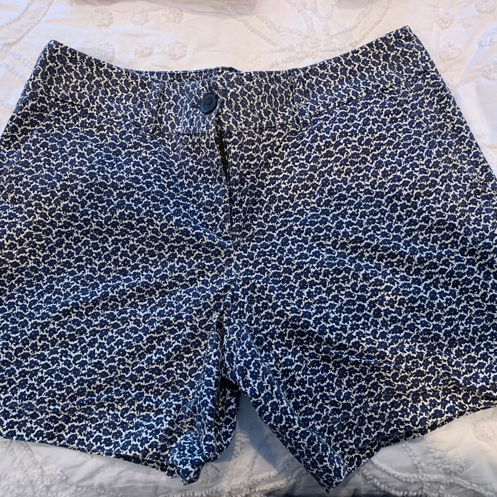 LOFT -WOMEN'S SHORTS